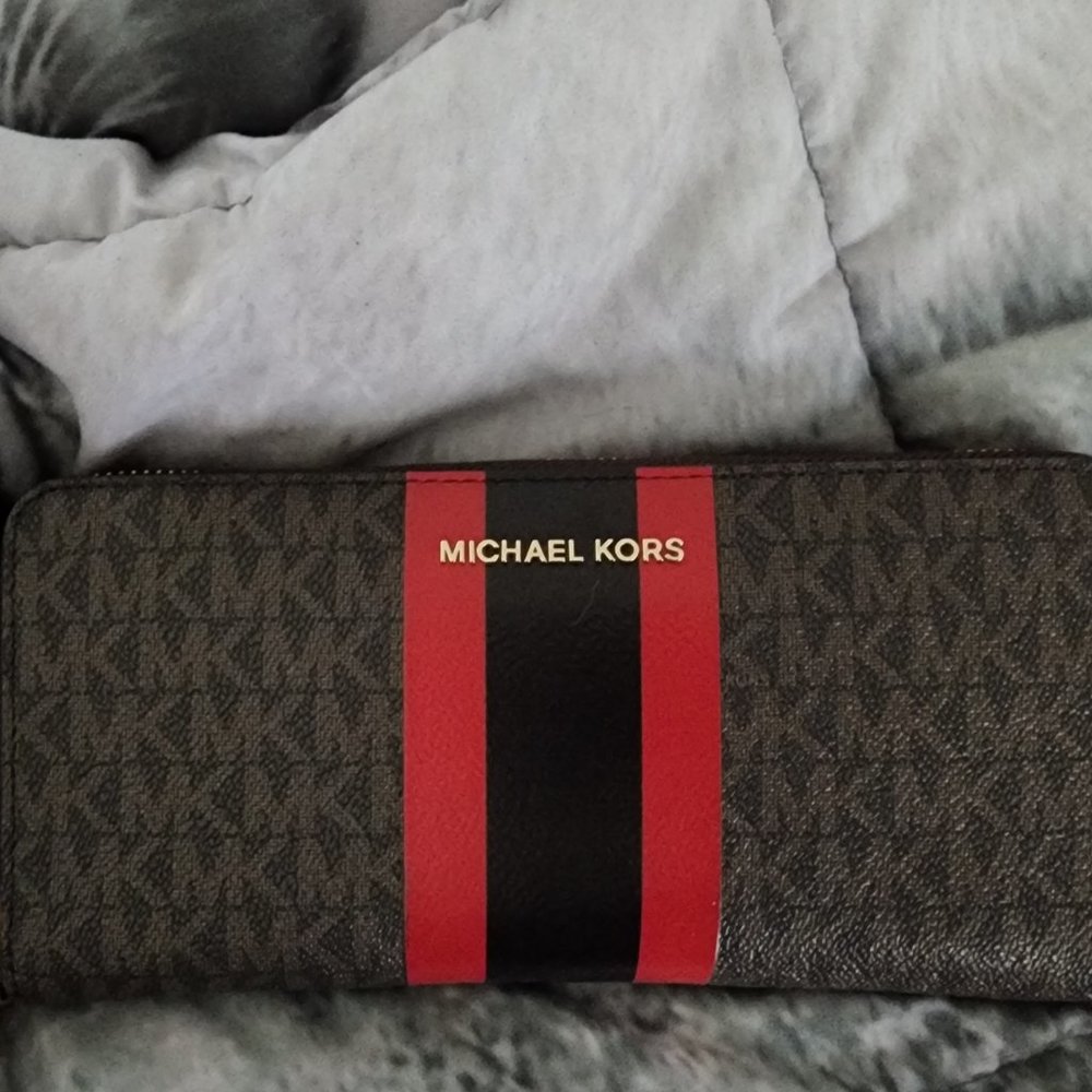 Michael Kors Nouveau Hamilton Wallet